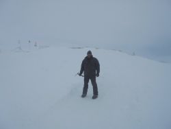 Roger Radoux, lauréat du concours Polar Quest 2, a partagé son expérience en Antarctique sur EducaPoles et sur son blog.