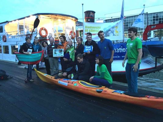 Before COP21, the IPF was invited by Coordination Senne and Escaut sans Frontières to take part in a conference on climate and water on the “Climate Boat” on the canal in Brussels. A very interesting evening discussing climate change preceded the launch of the kayakers on their over-water journey to Paris. All  participating organisations gave the kayakers a message to take to the COP21.