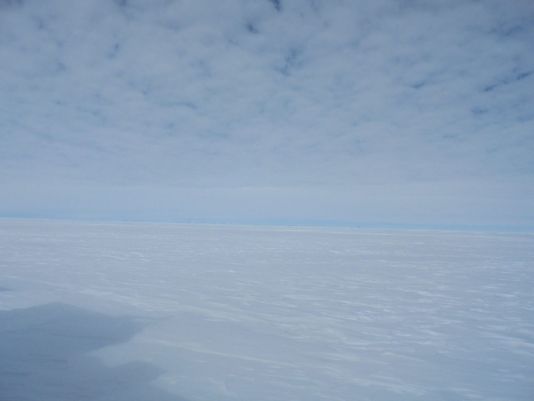 Il n'est pas toujours facile de distinguer la glace des nuages...