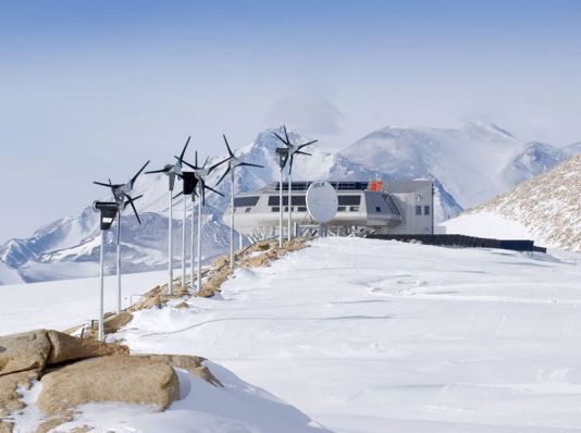 De volgende 5 weken zal Roger Radoux met het team van het Princess Elisabeth Antarctic-station samenwerken.
