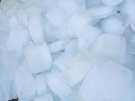 Des blocs de glace de toutes les tailles et de toutes les formes.