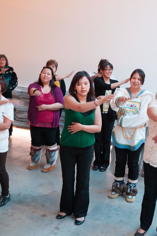 Inuit dance