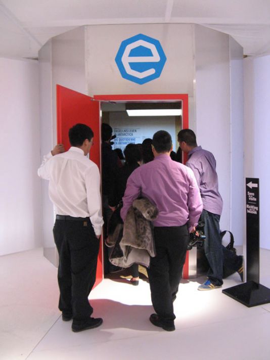 The extreme North meet the extreme South: Inuit students enter the Princess Elisabeth Station during exhibition tour.