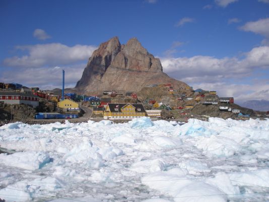 Uummannaq hospital is painted yellow just like all the other health service centres in Greenland.