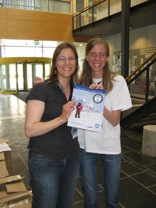 Nicola Munro (IPY-IPO), Mieke Sterken et le Polar Resources Book