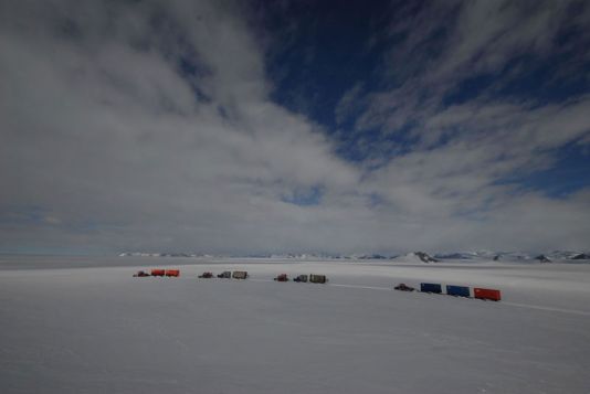 Departure of the convoy for the unloading