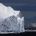 Zeilen over het ijs op Antarctica